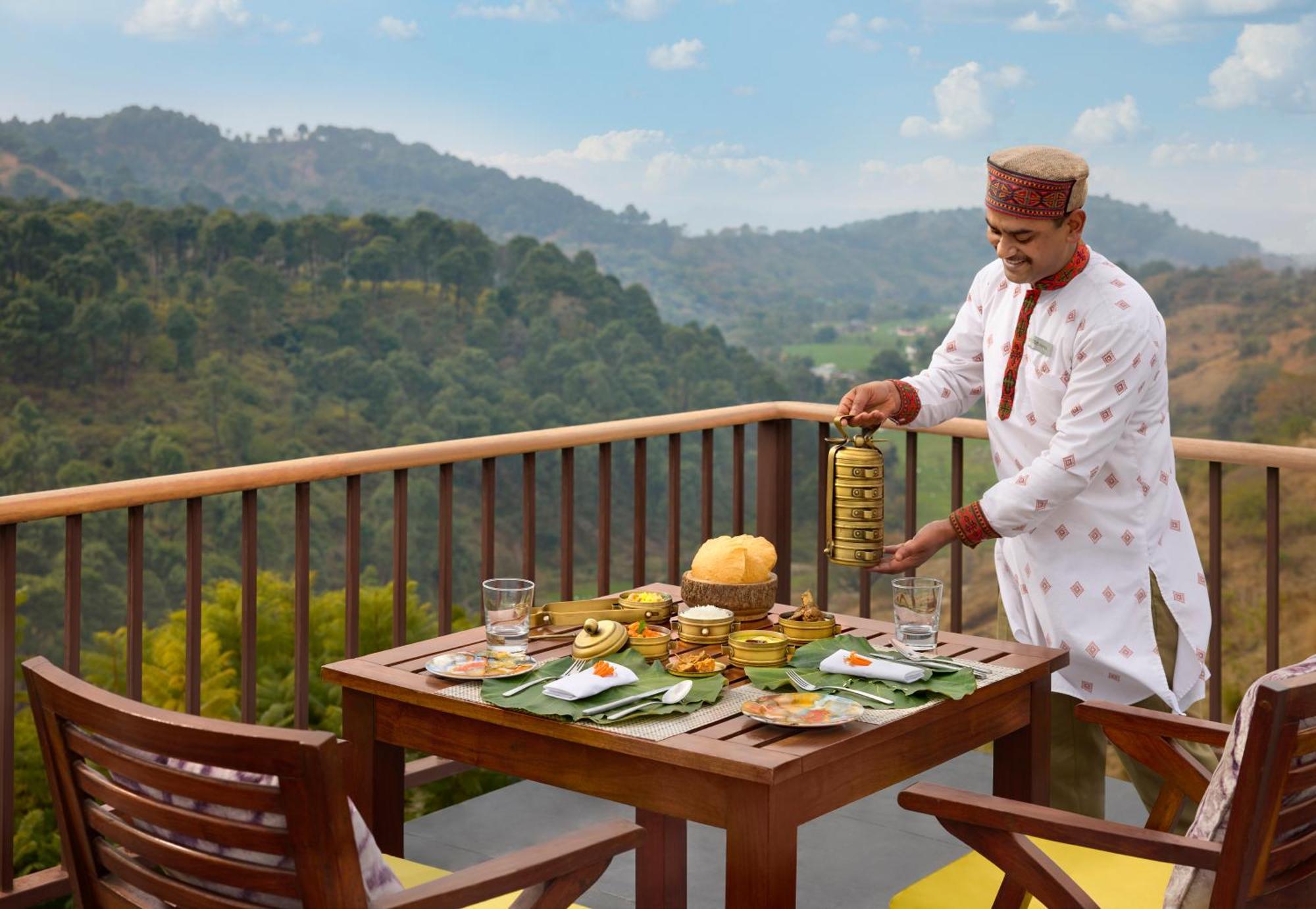 Storii By Itc Hotels, Amoha Retreat 다람샬라 외부 사진